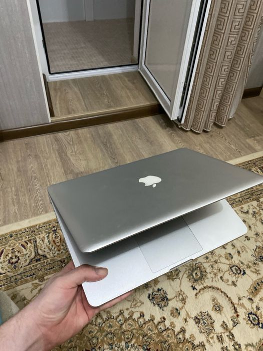 Ноутбук Apple MacBook Pro 13-2011