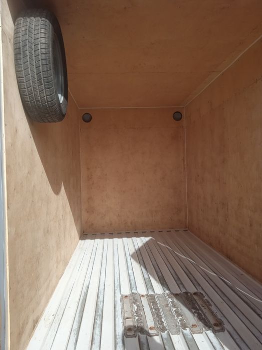 Бортом автомабил