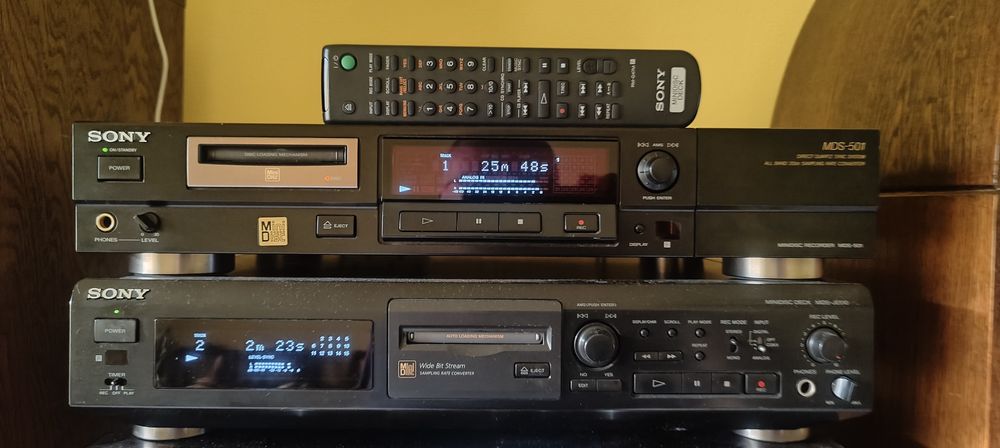 Mini disk Sony MDS-501 cu telecomanda originală