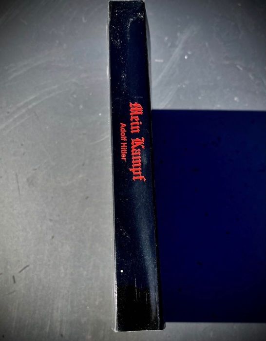 Mein Kampf de Adolf Hitler (limba romana necenzurat)