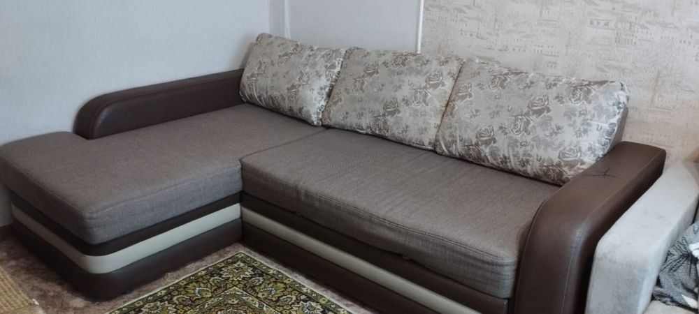 Продам диван,угловой