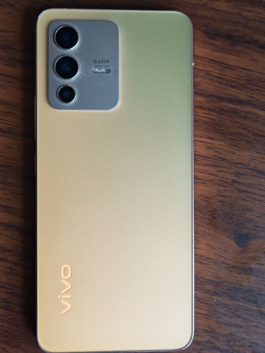 Продам телефон Vivo 23 5g
