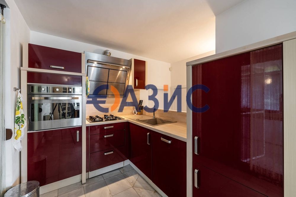 Продава се Къща в с. Кошарица, Област Бургас - 408 кв.м за 1713 €/кв.м - Снимка #7