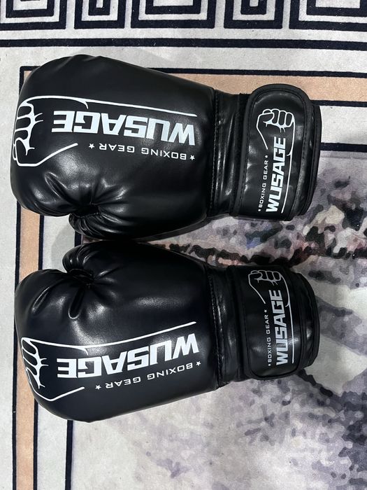 продается отличные перчатки