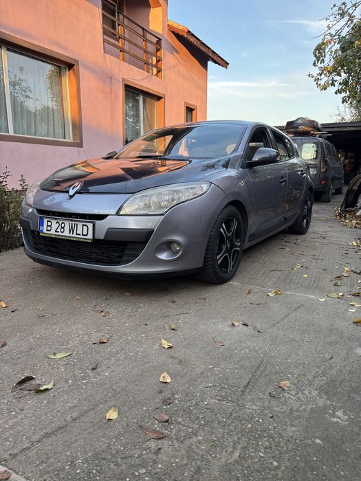 RENAULT Megane 2011 — imagine 2