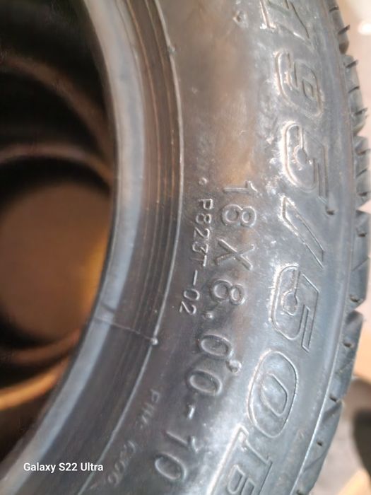 Гуми за платформа 195 50 10С Замъка Ямбол