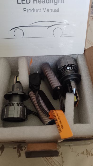 Vînd bec led far 76000 Km h7