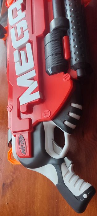 Mega nerf 83 cm MASTODON