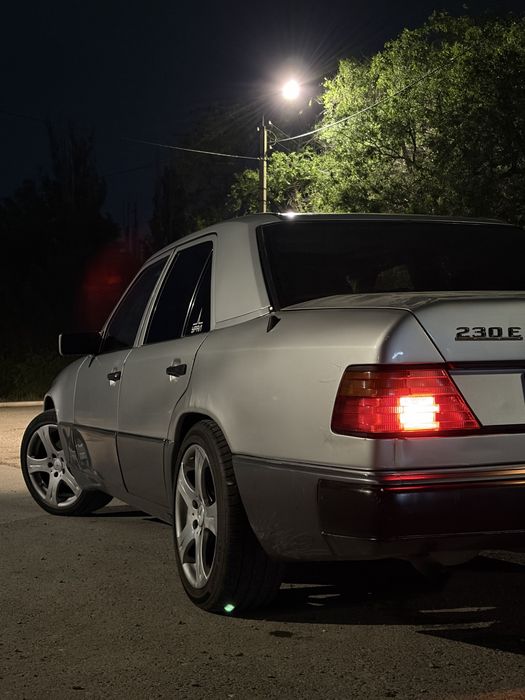 Mercedes Benz w124