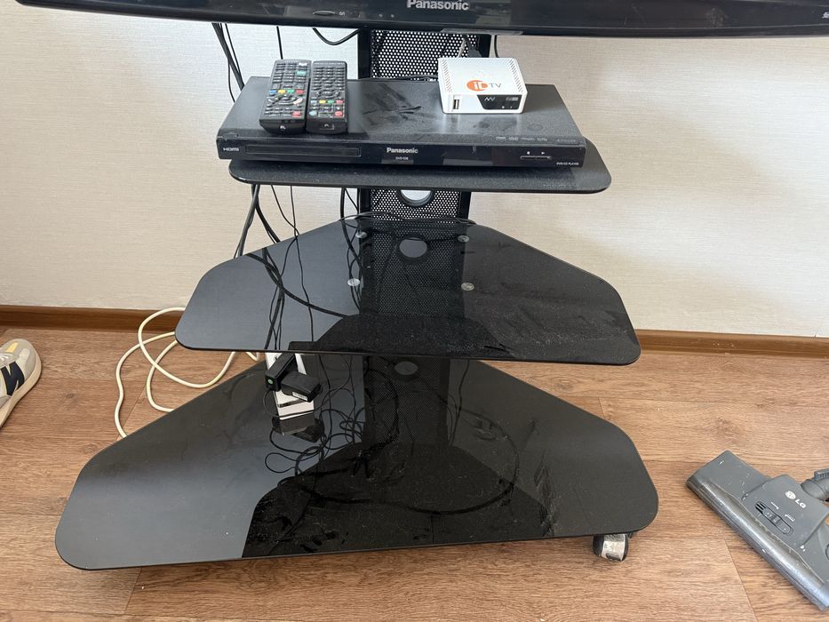 Подставка под телевизор