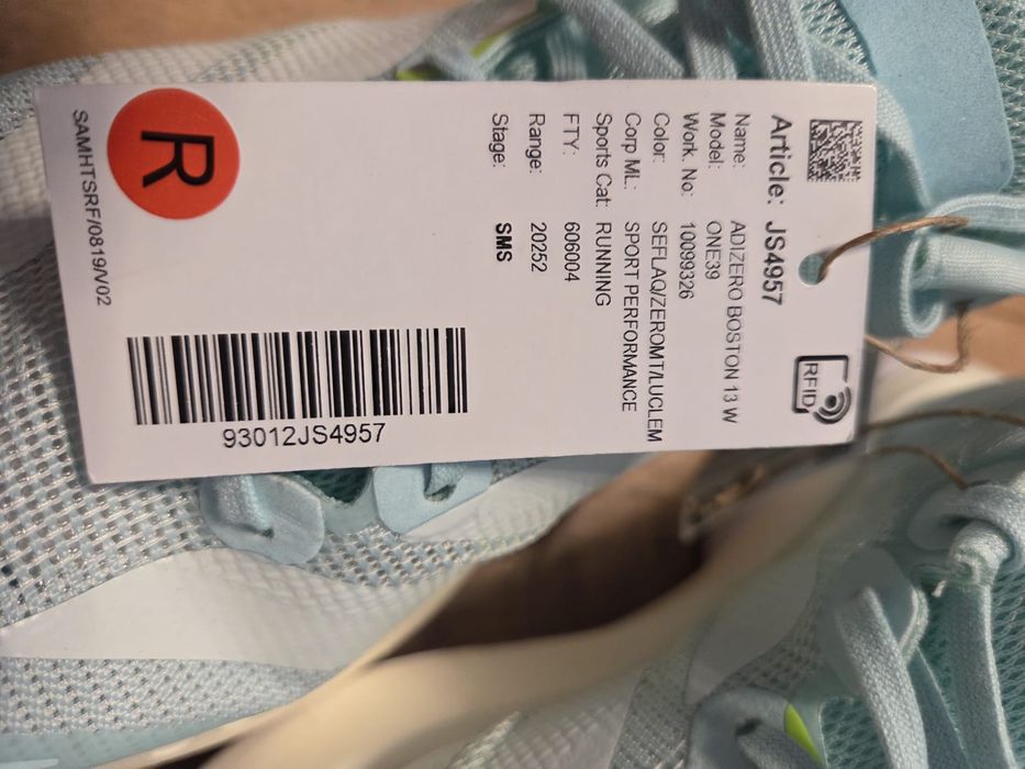 Нови дамски маратонки Adidas Adizero Boston 13 W (39 / 2/3)