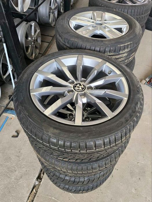 235 45 18 зимни pirelli