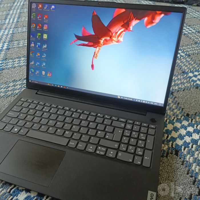 Lenovo V15 G4 AMN - Type 82YU