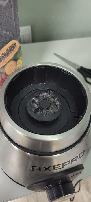 Блендер измельчитель