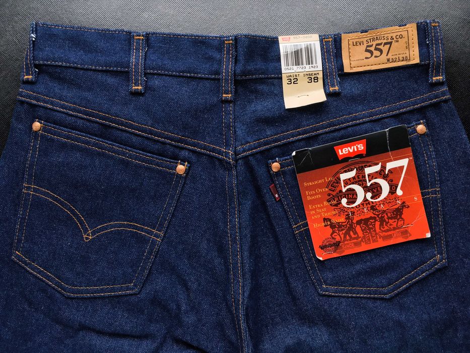 VINTAGE 1990 Made in U.S.A. LEVI'S® 557™ Levi's For Cowboys — W32 L39