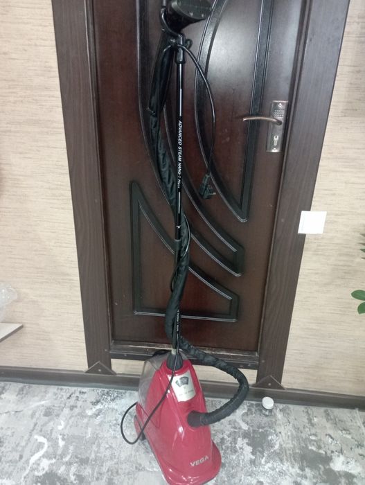 Парогенератор. Отпариватель для одежды.