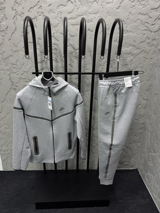 Nike Tech Fleece спортен екип активен джоб