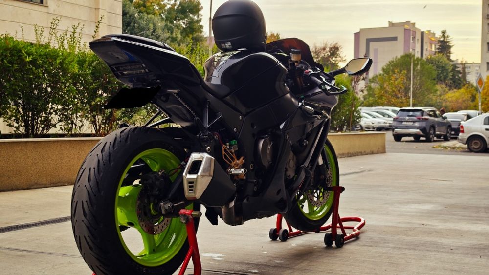 Kawasaki ninja zx10r