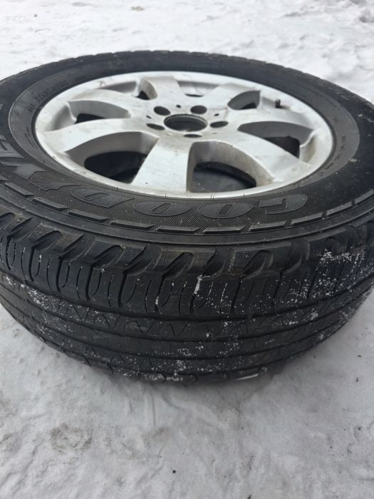 Продам резину с диском.