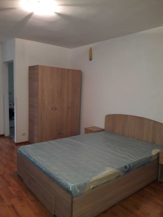 Proprietar inchiriez garsoniera