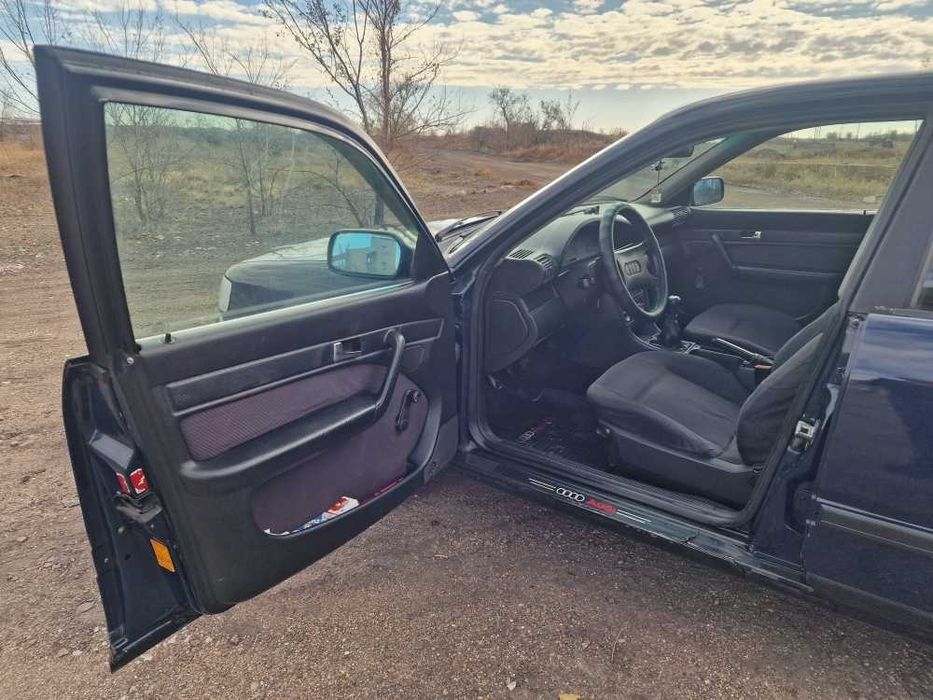 Продам Audi 100 c4 2.3