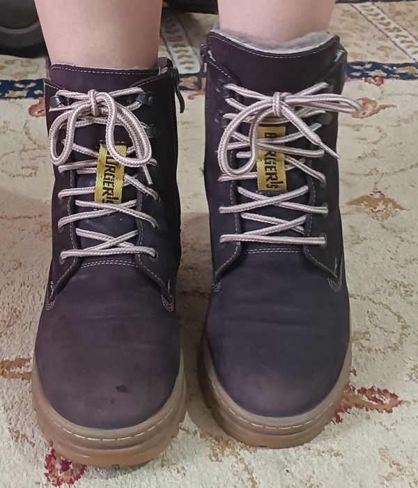 Продам женские полуботинки