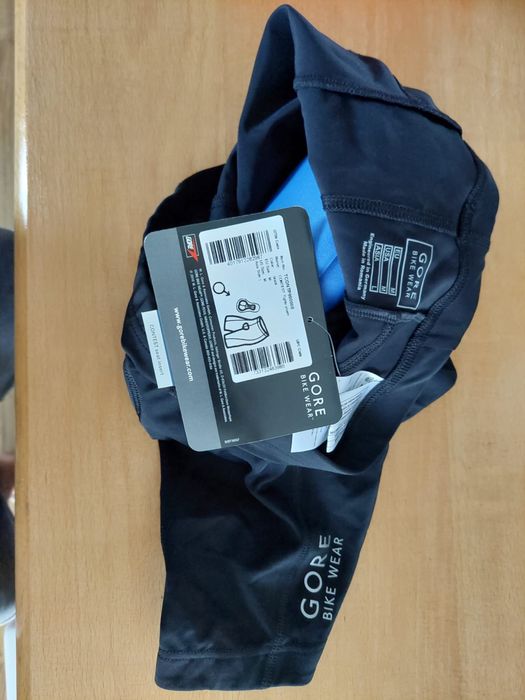 Pantaloni de ciclism GORE BIKEWEAR si BTWIN