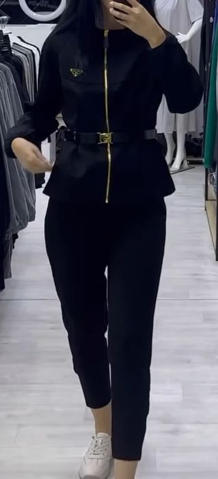 Двойка кастюм прада