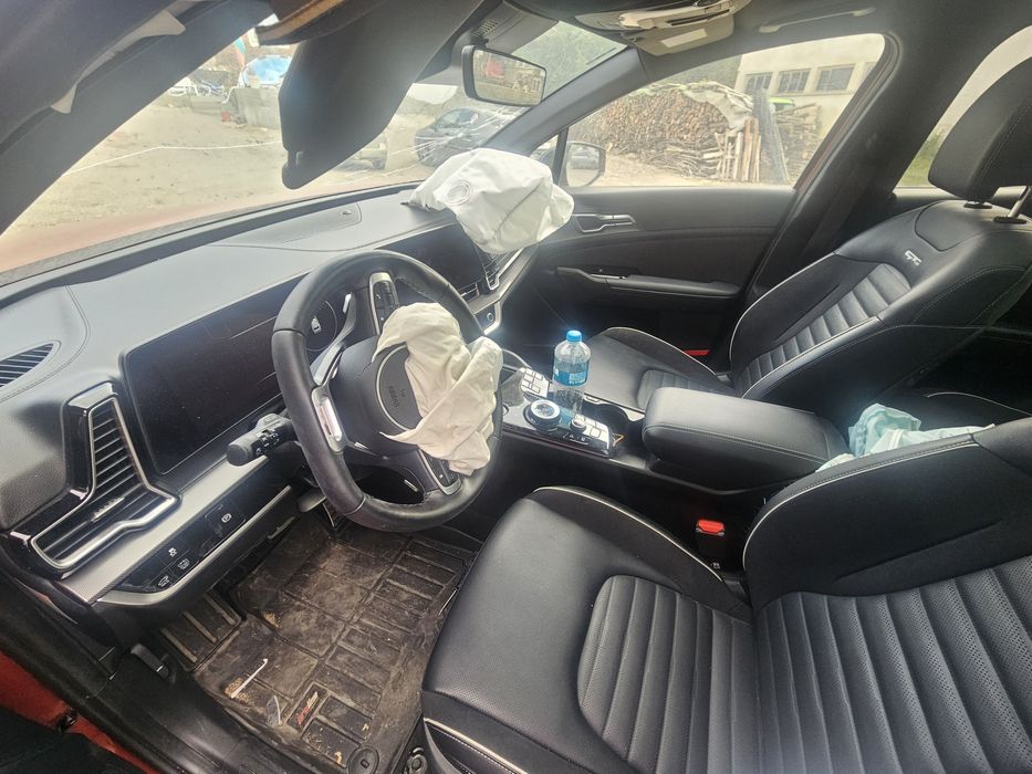 Kia Sportage 1.6 HEV 230к.с. GT line. На части