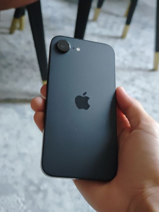 iPhone 16e - состояние новый