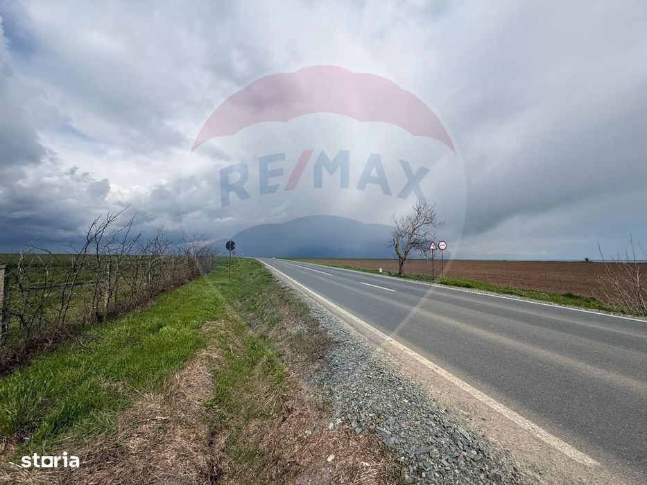 Teren de vanzare in Săcele ideal pentru silozuri, fermă 6 ha