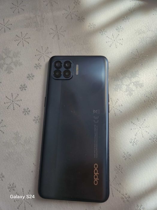 Se vinde oppo reno 4 lite.