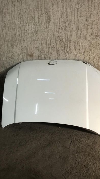 Капот на Hyundai Santa Fe