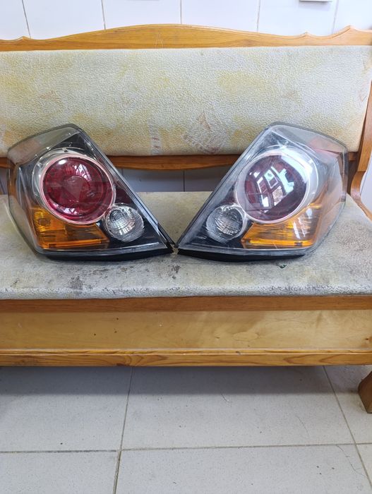 Nissan altima orqa fara