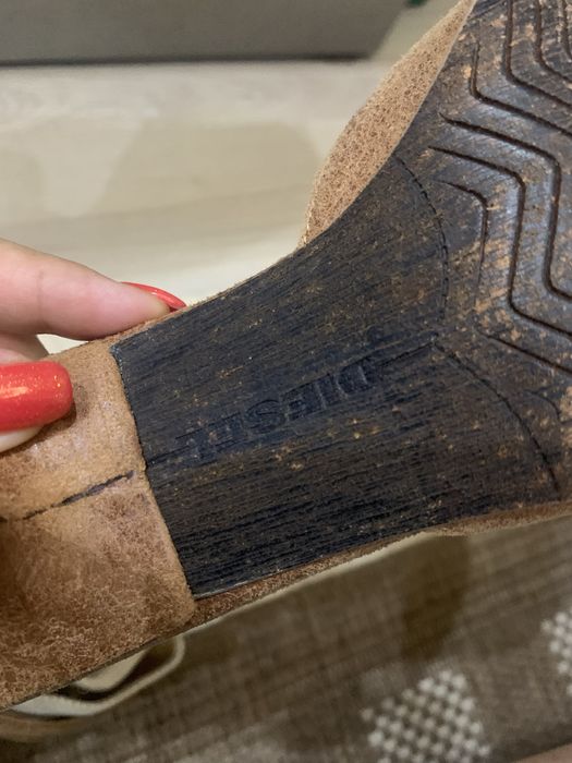 Оригинални обувки Diesel ,размерът е 40