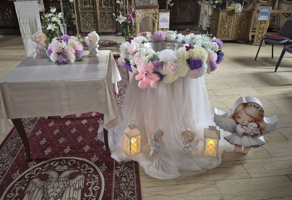 Decor cristelnita si biserica pentru botez