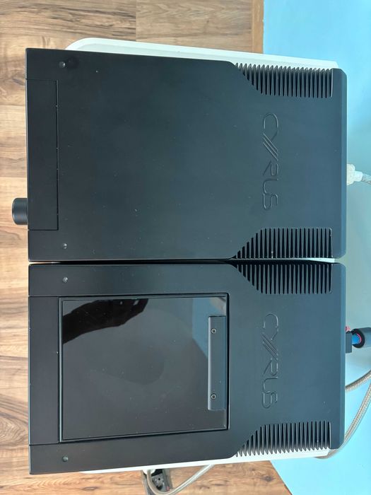 CYRUS Усилвател и Компакт диск