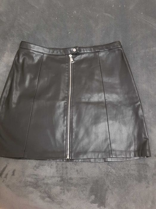 Дамска кожена пола