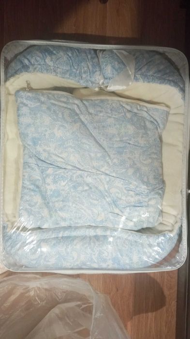 Продается детский зимний комбинезон