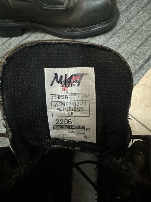 Продаеться спец ботинка