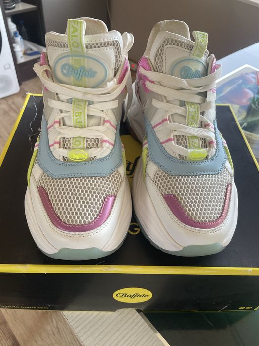 Buffalo сникърси