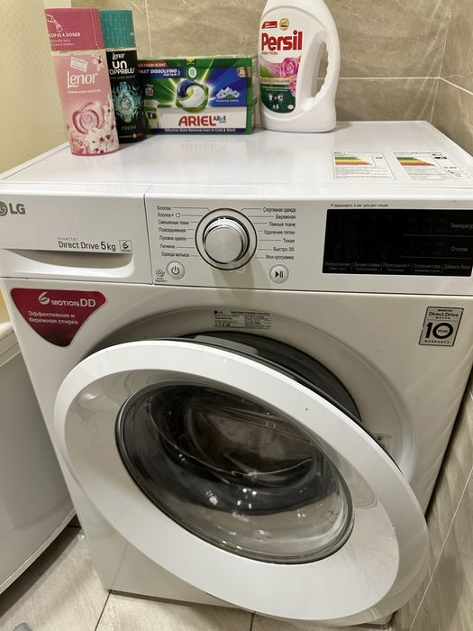 стиральная машина лджи lg в хорошем состояние белого цвета 5 кг