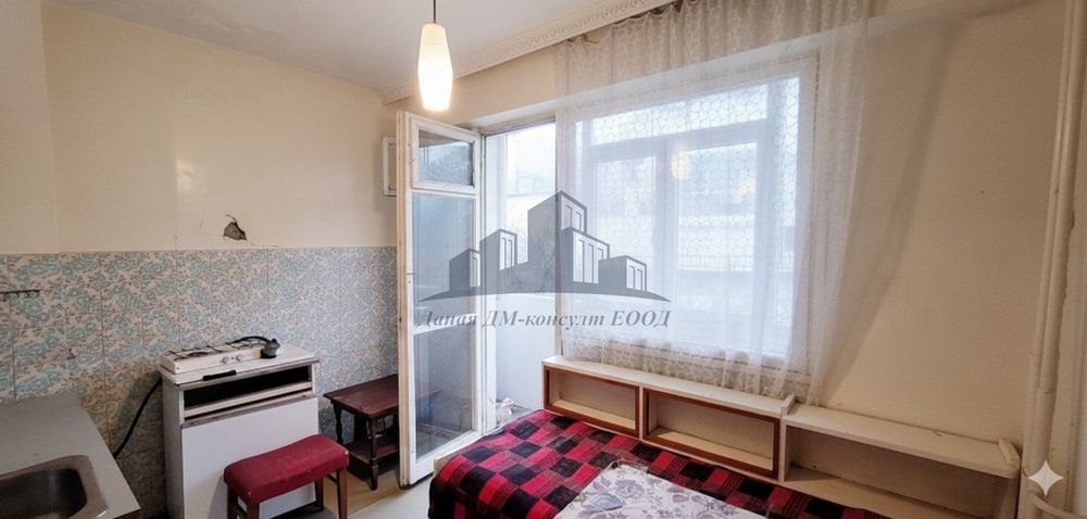 Продава се Тристаен апартамент в Шумен, Томбул джамия - 81 кв.м за 1291 €/кв.м - Снимка #1