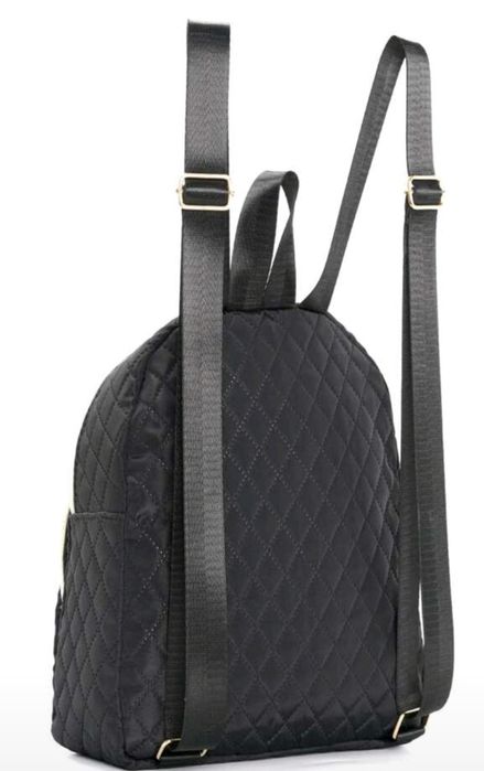 Черна дамска раничка