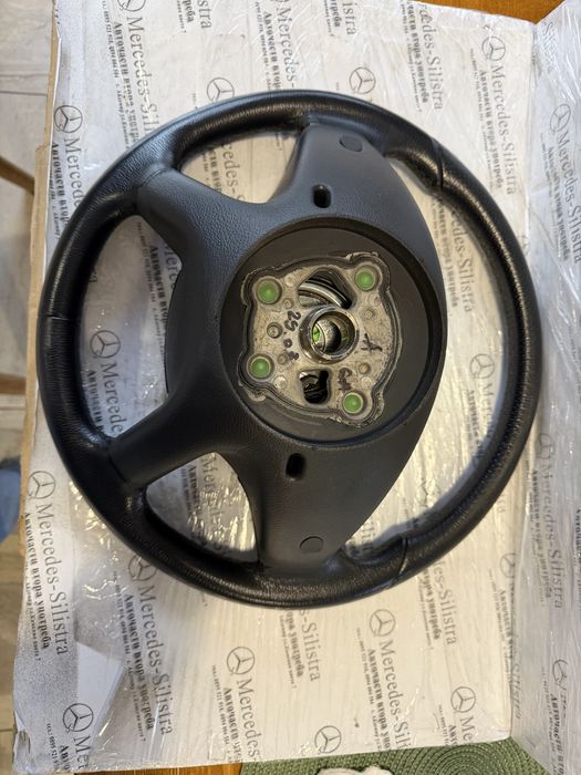 Кожен волан за Мерцедес Б класа W245 Mercedes B klasa volan
