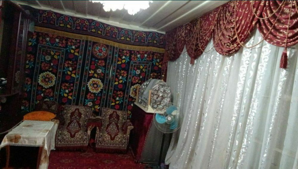 Участка сотилади сагбонда