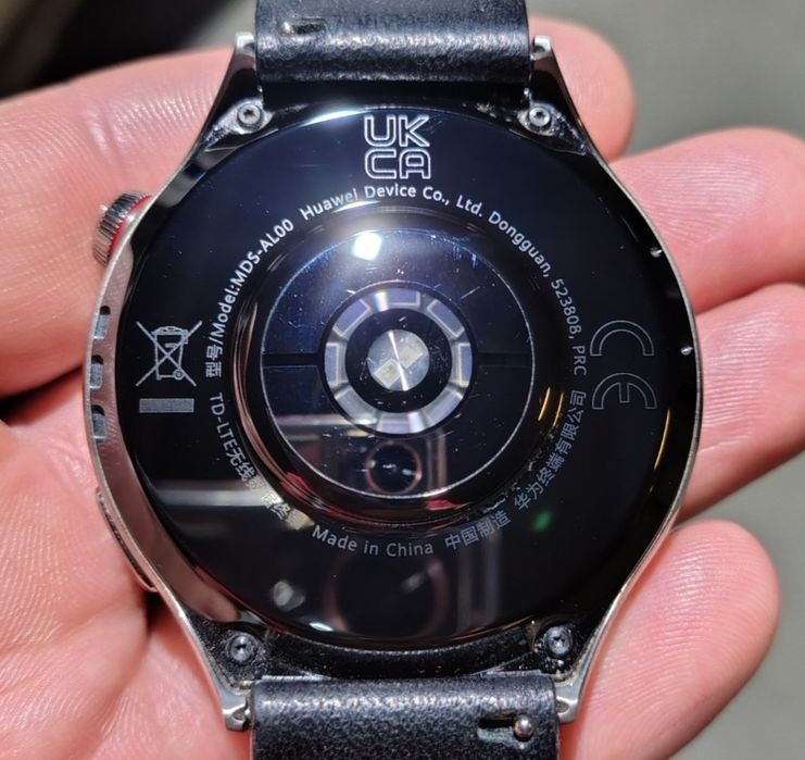 Huawei Watch 4 Pro 48 mm cu E-sim