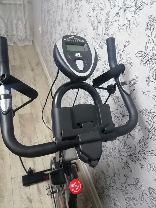 Велотренажёр вертикальный