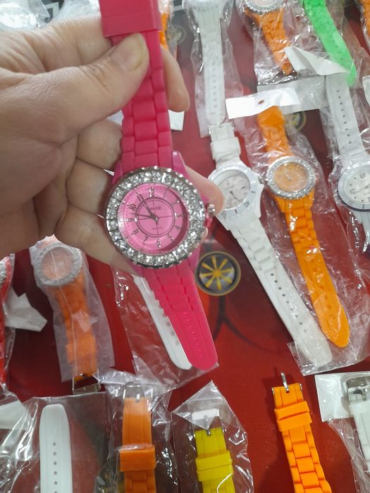 Lot ceasuri colorate 10 buc sau 50 buc