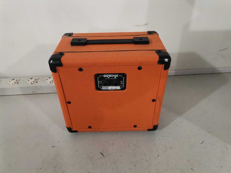 Кубе   -  Orange